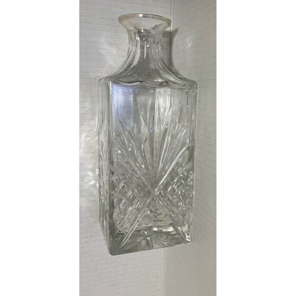 Dublin Crystal Whiskey Decanter 24oz no Stopper for liqueur or Water 9’x 4’ - Picture 11 of 16
